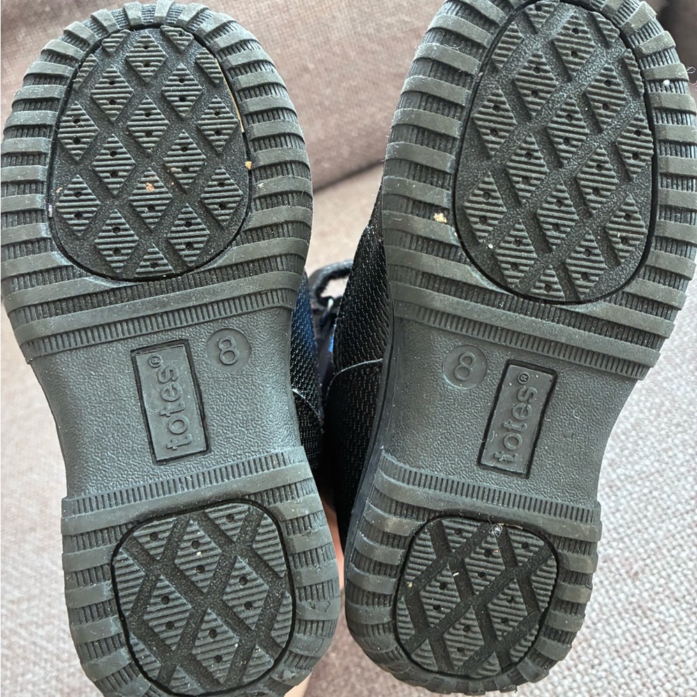 Totes Kids Snow Boots - Picture 3 of 5